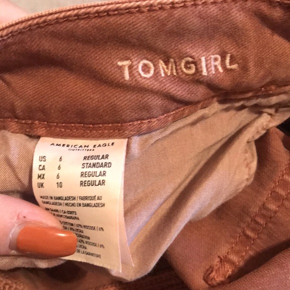 American Eagle super stretch Tomgirl distressed jeans size 6 regular - Picture 17 of 17